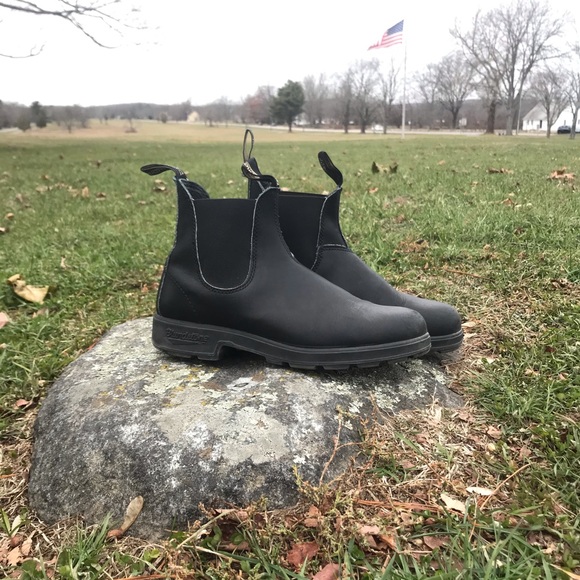 Blundstone Shoes - Blundstones 5 1/2 (8.5)
